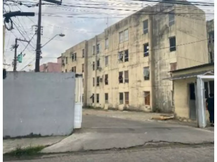 Apartamento em Leilão com 1 Vaga em Maceió