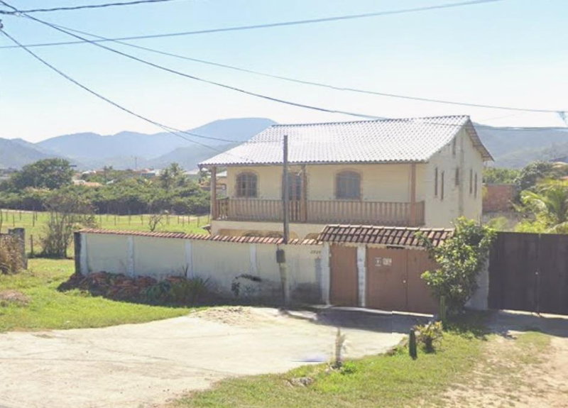 Casa com 143m² construídos em terreno de 540m², ocupada