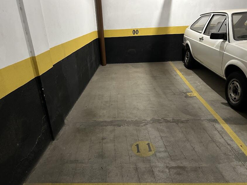 Garagem com 13,63m² em condomínio, desocupada