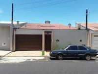 Casa de alto padrão com 223m² em leilão - Franca/SP