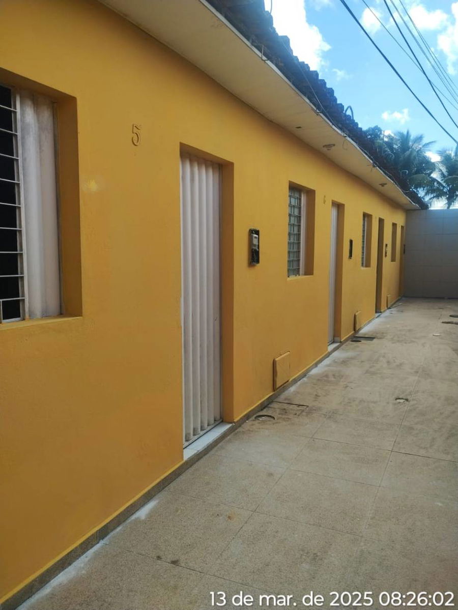 Casa desocupada com 2 quartos e 1 banheiro, 48m² construída