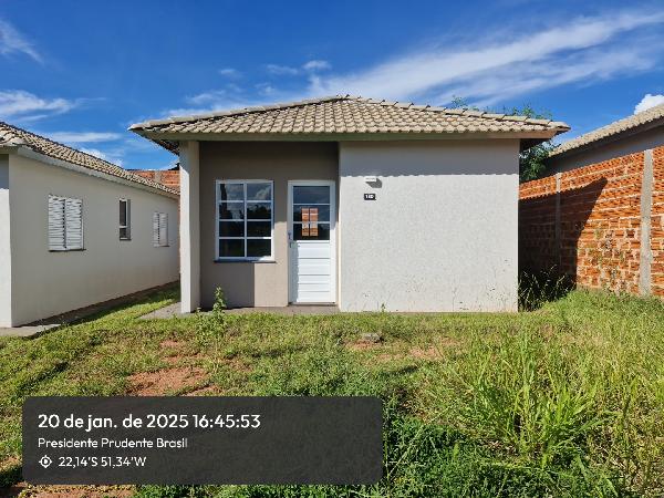 Casa com 2 quartos, 1 banheiro, 2 vagas e 43,85m² construída