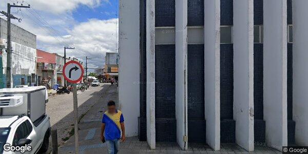 Sobrado com 4 quartos e 4 banheiros em Propriá/SE