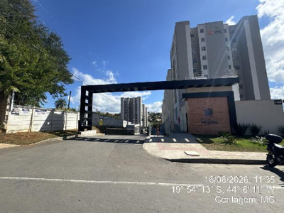Apartamento com 2 quartos e 2 vagas em Contagem