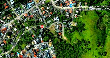 Casa com 2 quartos, 2 banheiros, área construída 55,84 m², desocupada