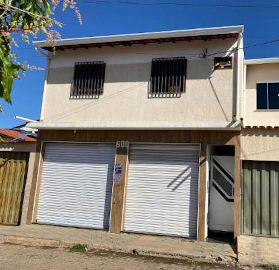 Loja padrão com 1 banheiro, 102m² construída, ocupada