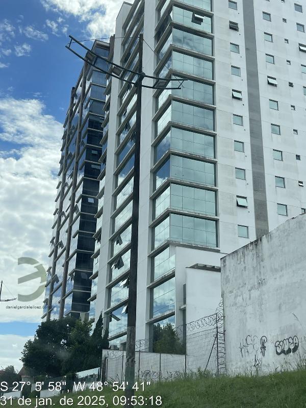 Apartamento 2 quartos, 2 banheiros, 2 vagas, 90m² privativos