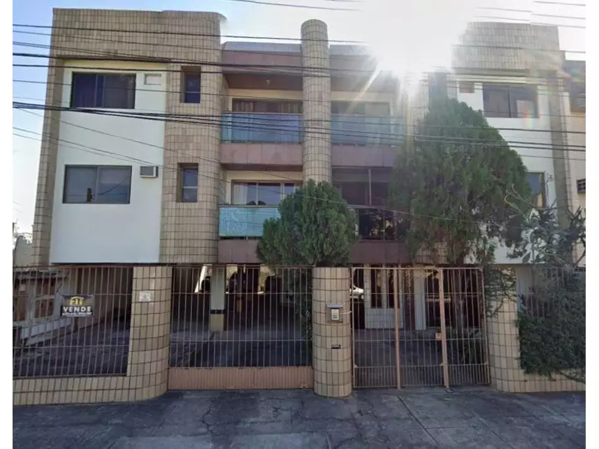 Apartamento com 1 vaga em Campos dos Goytacazes/RJ
