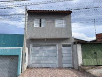 Casa com 94m² de área construída em Itapetininga/SP