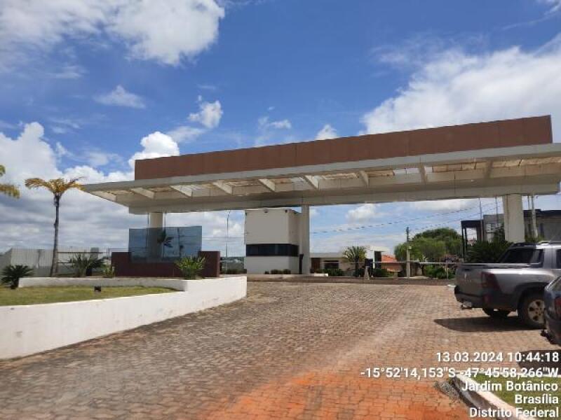 Terreno de 702,6m² em Loteamento Morada de Deus