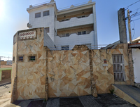 Casa com 4 residências independentes, 1.109,46m², desocupada