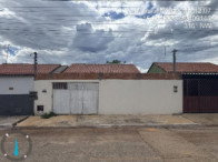 Casa com 2 Quartos e 1 Vaga em Cocalzinho de Goiás