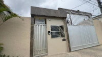 Casa com 3 quartos e 3 banheiros em condomínio