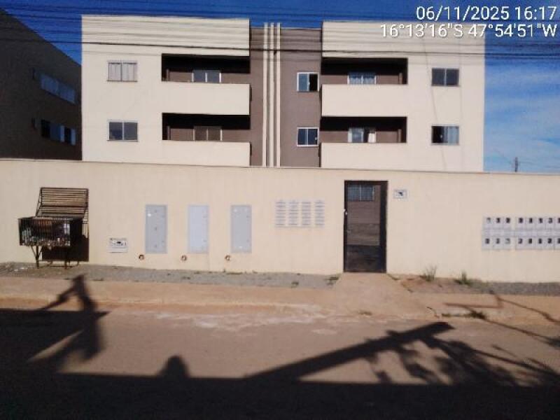 Apartamento com 2 quartos em Luziânia/GO