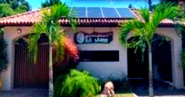 Casa em Condomínio com 158 m² em Lauro de Freitas