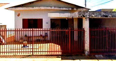 Casa com 3 quartos, 2 banheiros e 1 vaga, 105 m² construída