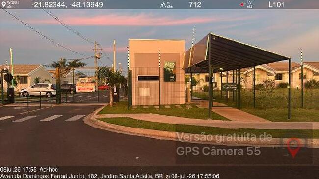 Casa com 2 quartos, 1 vaga e 44,02 m² privativos