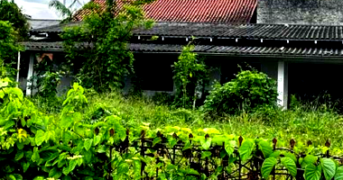 Terreno com Edificação Residencial em Gaspar/SC