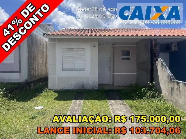 Casa com 2 Quartos e 115m² em Condomínio