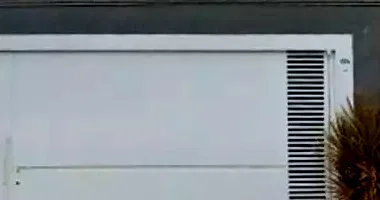 Casa com 3 quartos, 2 banheiros, 1 vaga, 89,55m² construída, imóvel ocupado