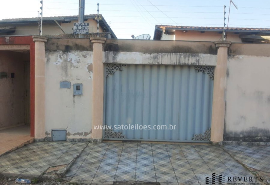 Casa ocupada com 3 quartos e 145m² construídos