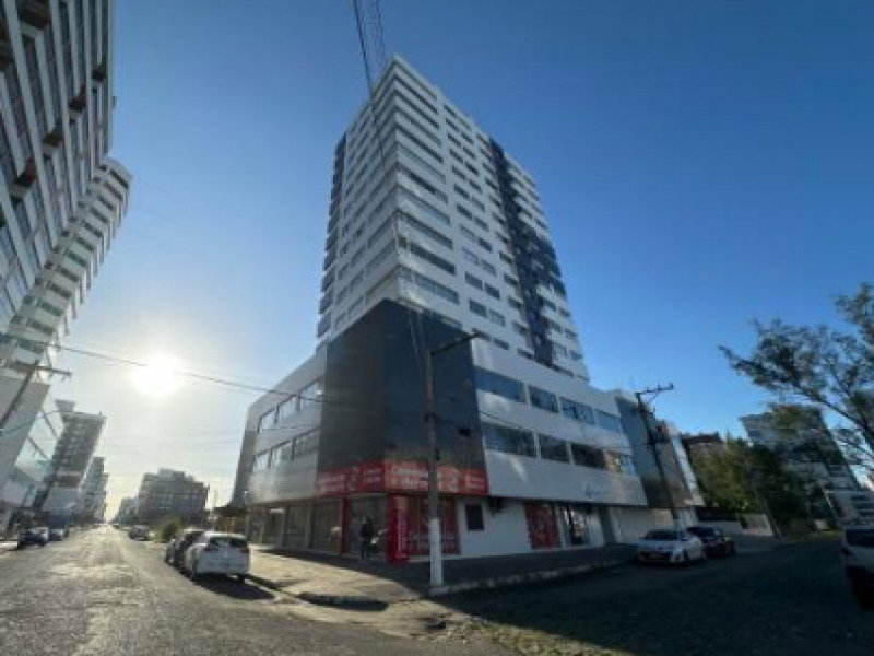 Apartamento 3 quartos, 1 suíte, 1 banheiro, 144,83 m²