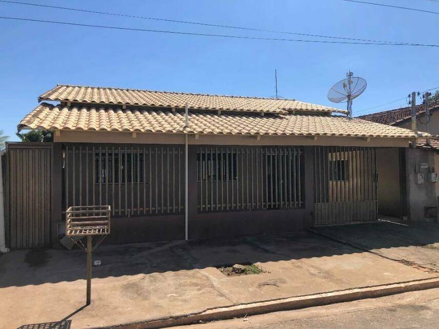 Casa Padrão Ocupada com 1 Vaga e 183 m² em Buriti de Goiás