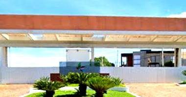 Lote com Casa em Construção em Brasília - 808,90m²