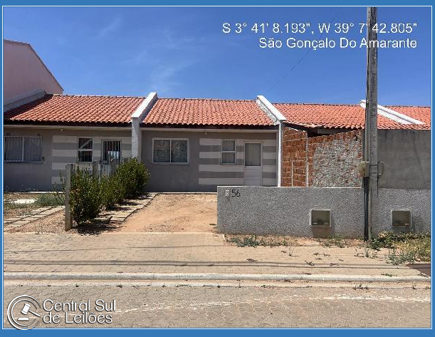 Casa com 2 quartos, 2 banheiros e 54,3m² de área construída