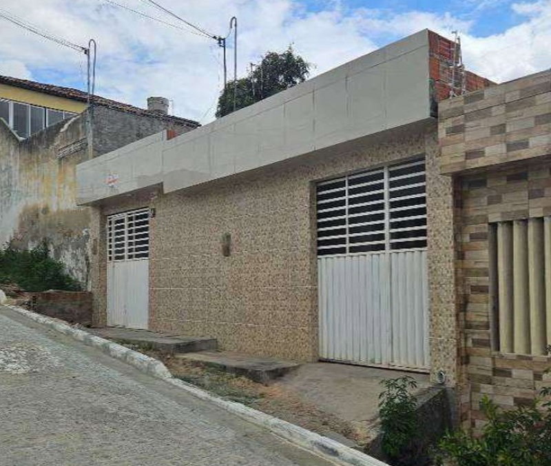 Casa com 1 suíte e 178,82 m² em Bezerros/PE