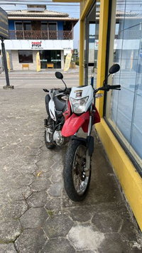 Honda NXR150 Bros ESD 2013/2014 - Motocicleta em Leilão Judicial