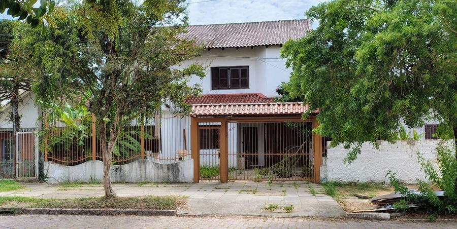 Casa 304m² no bairro Camaquã em Porto Alegre/RS