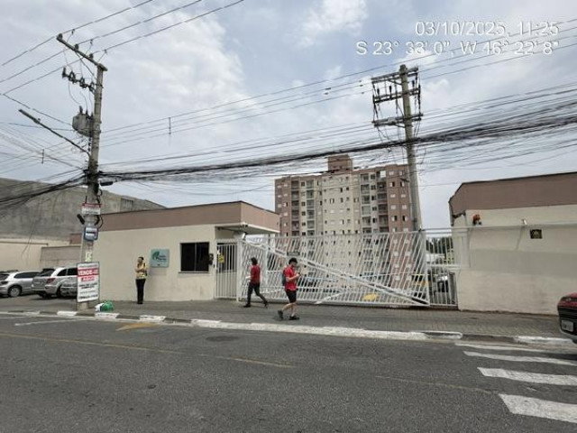 Apartamento com 2 quartos em Ferraz de Vasconcelos