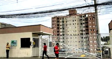 Apartamento com 2 quartos em Ferraz de Vasconcelos