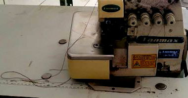 Máquina de Costura Overlock LANMAX em Bom Estado
