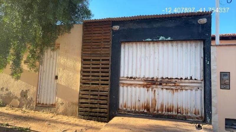 Casa com 2 Quartos e 1 Vaga em Loteamento Urbano