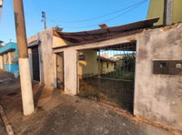 Terreno Urbano com Salão Comercial e Residência