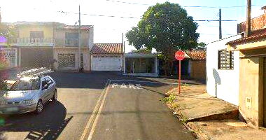 Casa com 30m² construídos e 125m² de terreno