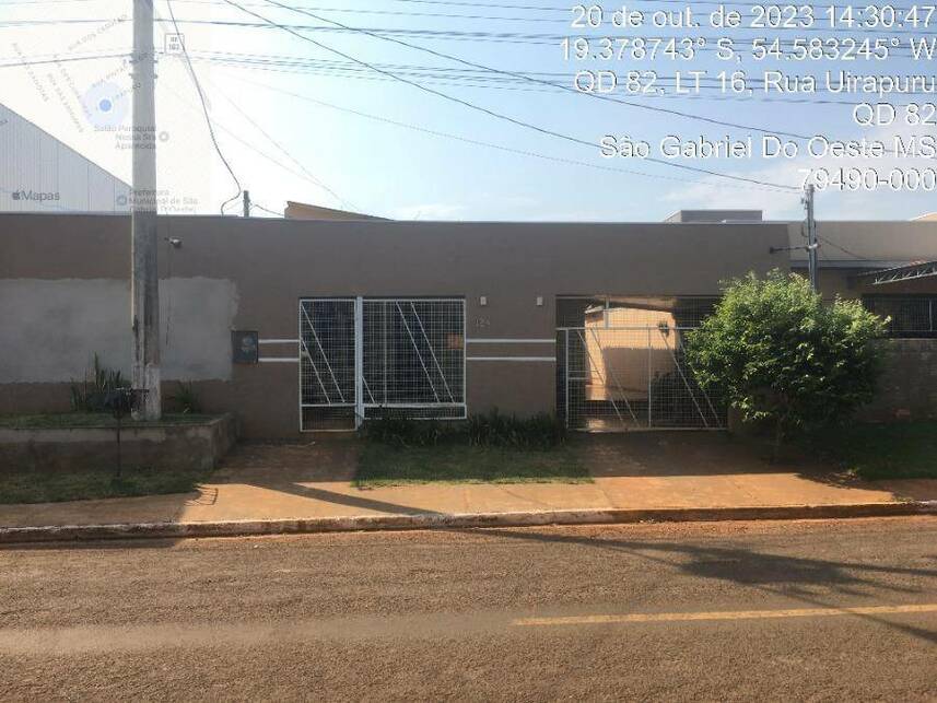 Casa padrão ocupada com 174m² construída e 225m² de terreno