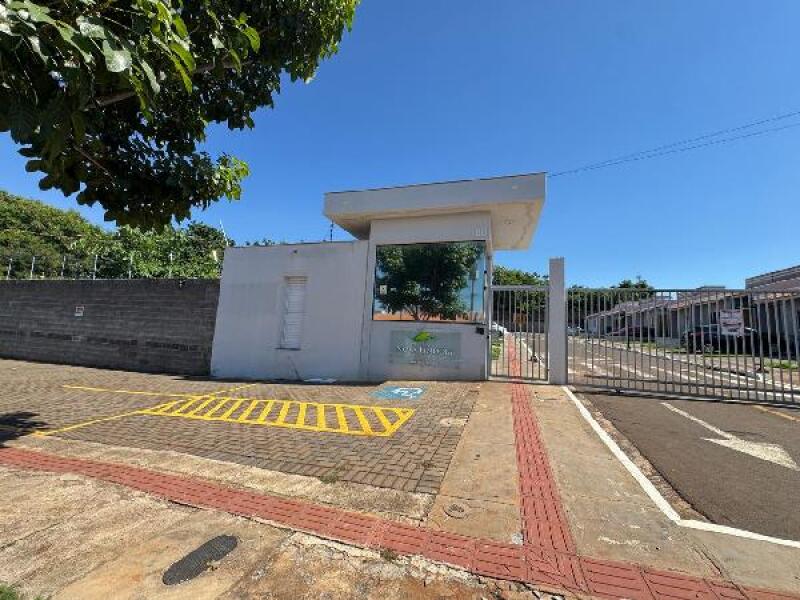 Casa com 50,95m² área privativa, 1 vaga, 2 quartos, 1 banheiro