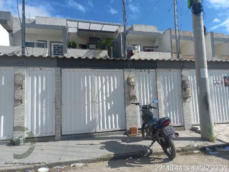 Apartamento com Varanda e 1 Vaga em Nova Iguaçu