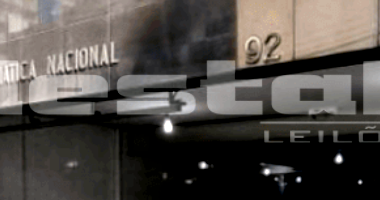 Box de Garagem em Edifício Automático Nacional