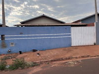 Casa com 2 Quartos e 1 Vaga em Colina/SP