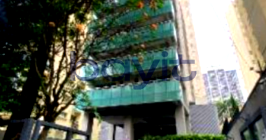 Conjunto Comercial Unificado com 2 Vagas e 105m² Úteis, Desocupado