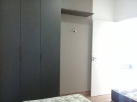 Casa desocupada com 3 quartos, 2 banheiros e piscina, 150m² construída