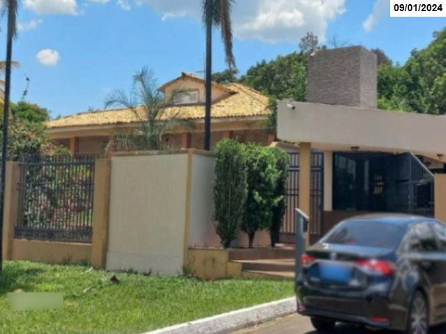 Casa com 5 quartos, 3 banheiros, 2 vagas - Terreno de 5.000m² em Brasília/DF