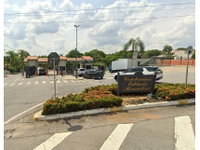 Casa com 4 dormitórios e piscina em Vinhedo/SP