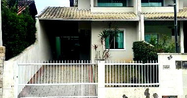 Casa com 2 Quartos e 1 Vaga em Blumenau