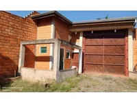 Chácara com 2 residências inacabadas em leilão