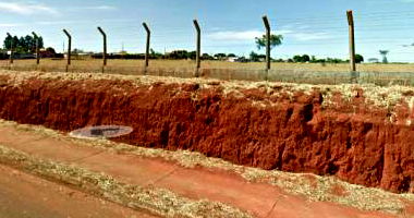 Terreno amplo em localização privilegiada